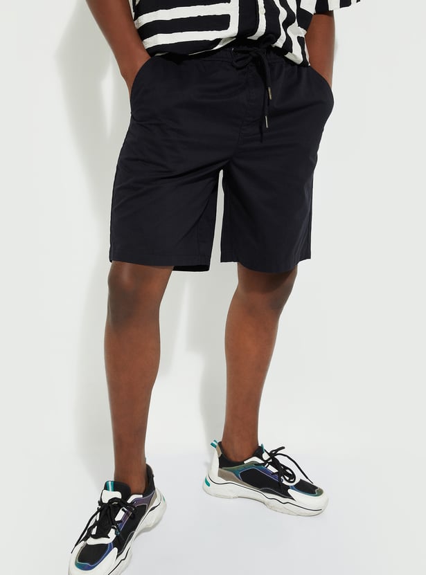 URB_N Men Slim Fit Solid Shorts