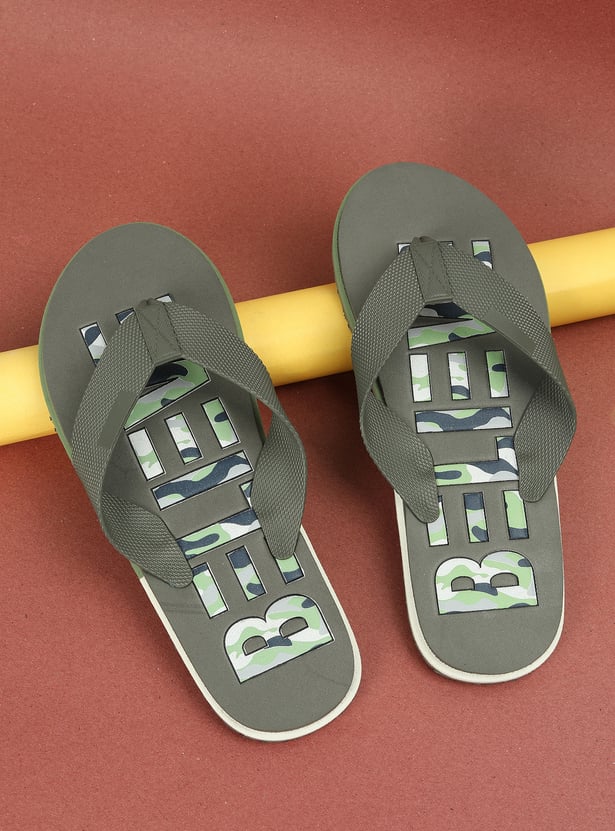 Men Printed V-Strap Slippers