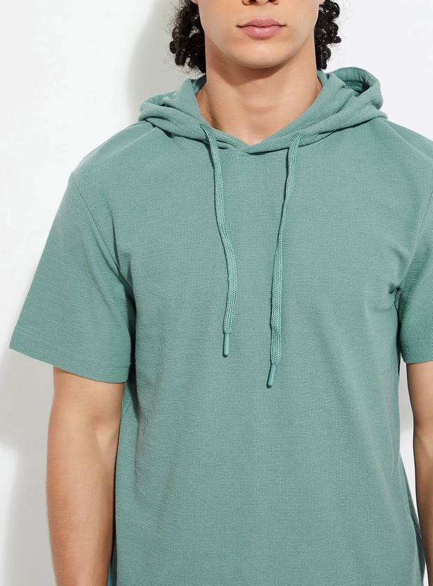 URB_N Men Solid Hooded T-shirt