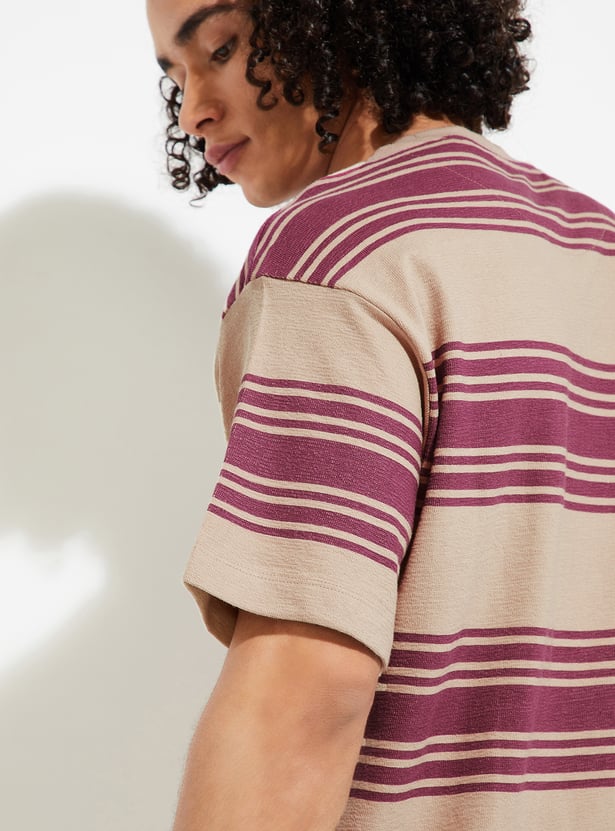 URB_N Men Striped Oversized T-shirt