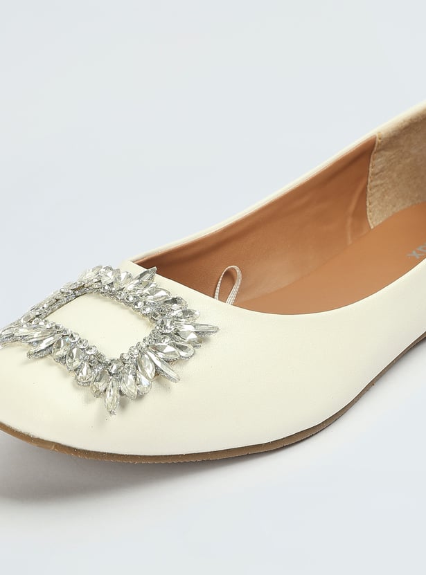 Women Embellished Ballerinas