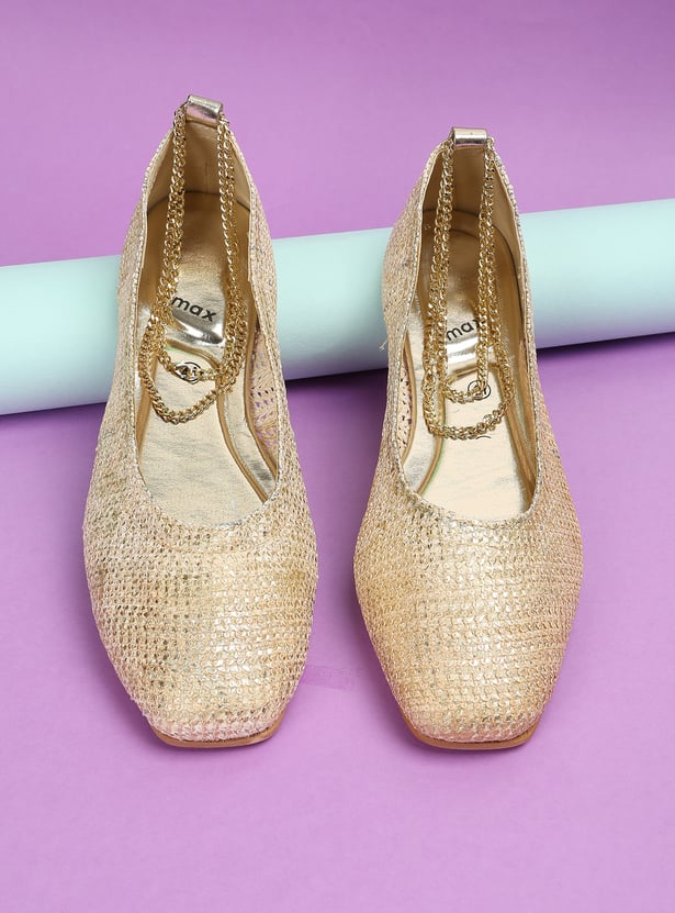 Women Embellished Ballerinas