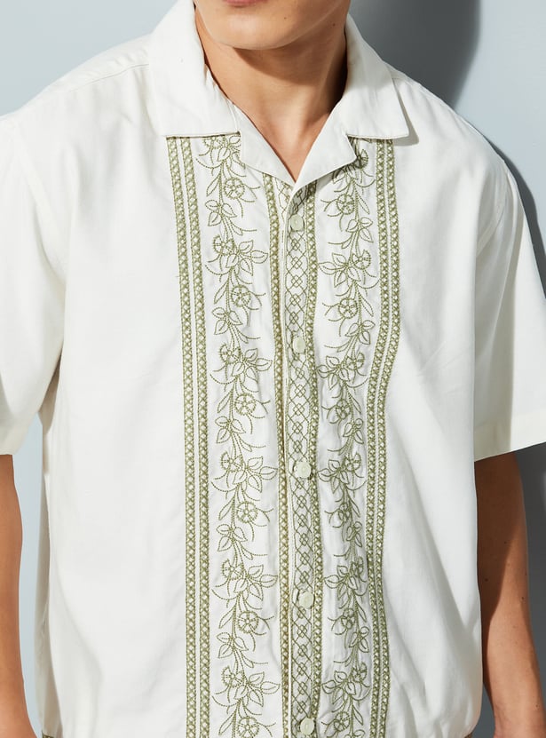 URB_N Men Oversized Embroidered Resort Shirt