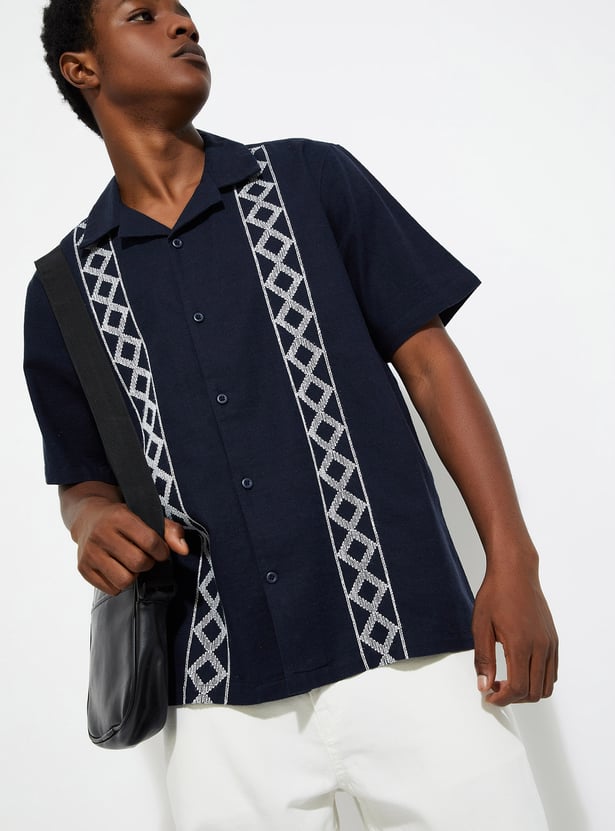 URB_N Men Relaxed Fit Embroidered Resort Shirt