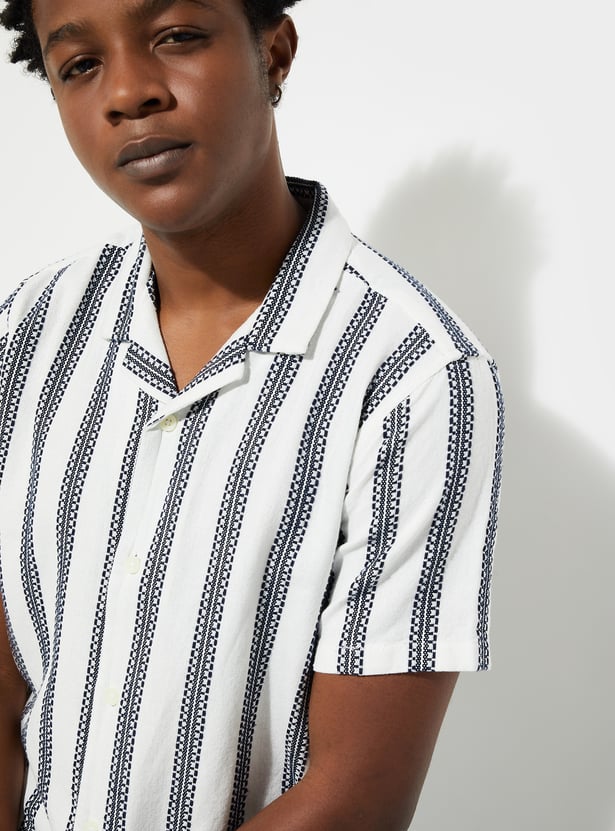 URB_N Men Regular Fit Striped Resort Shirt