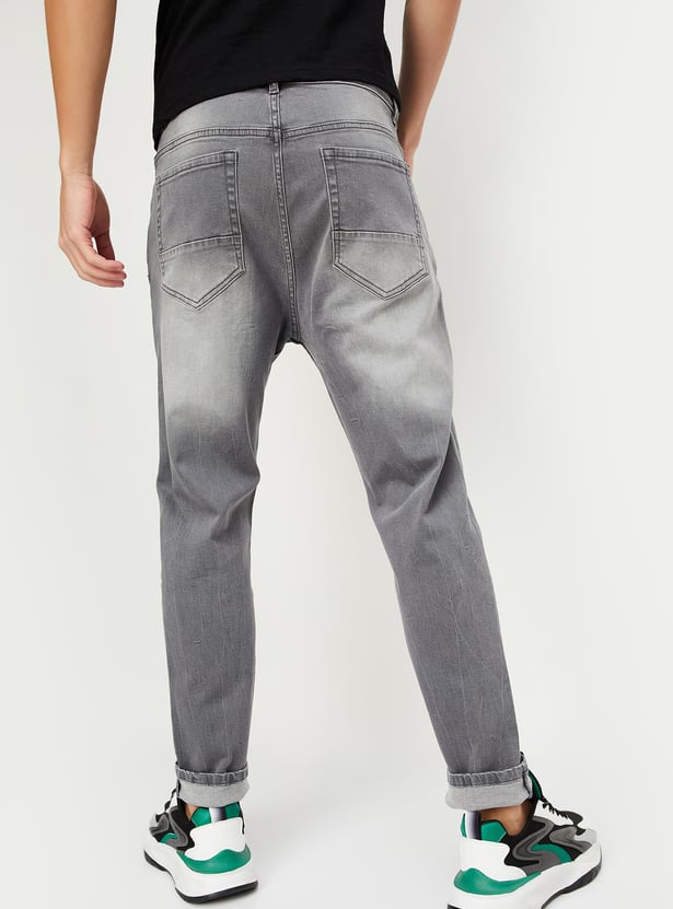 Men Carrot Fit Washed Jeans