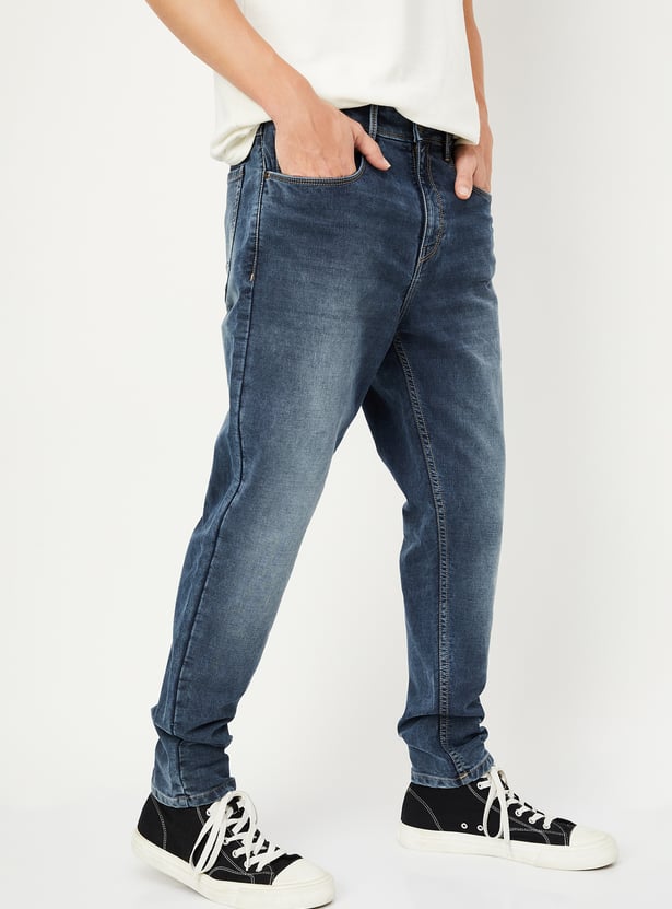 Men Carrot Fit Washed Jeans