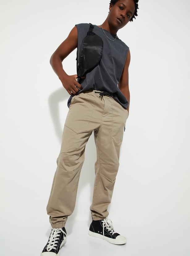 URB_N Men Relaxed Fit Solid Joggers