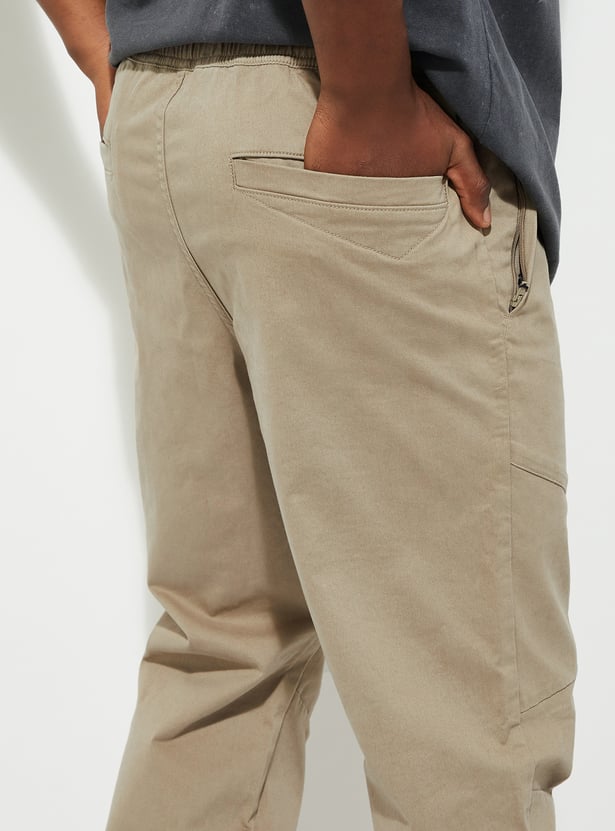 URB_N Men Relaxed Fit Solid Joggers