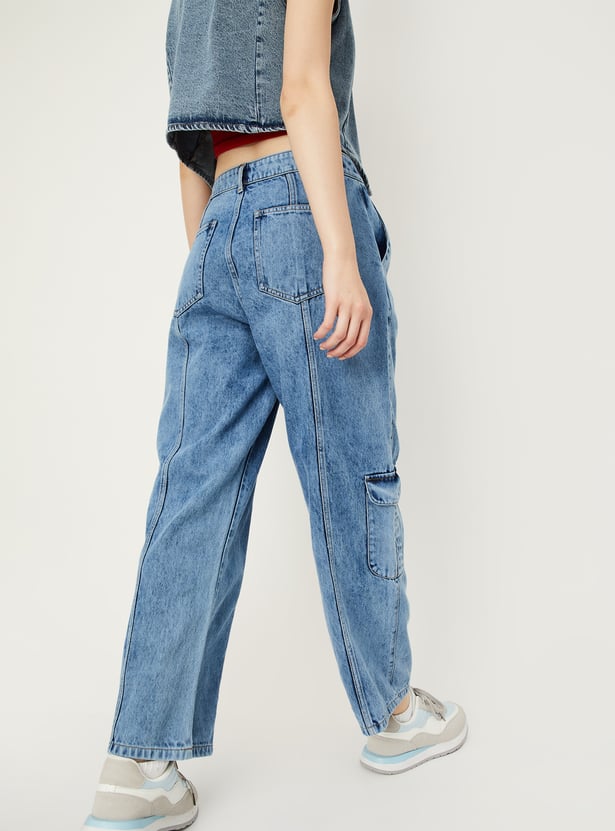 Women Relaxed Fit Light Washed Cargo Jeans