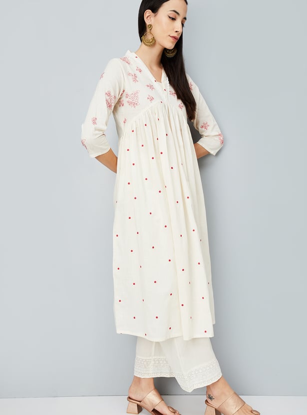 Women Embroidered Empire Yoke Kurta