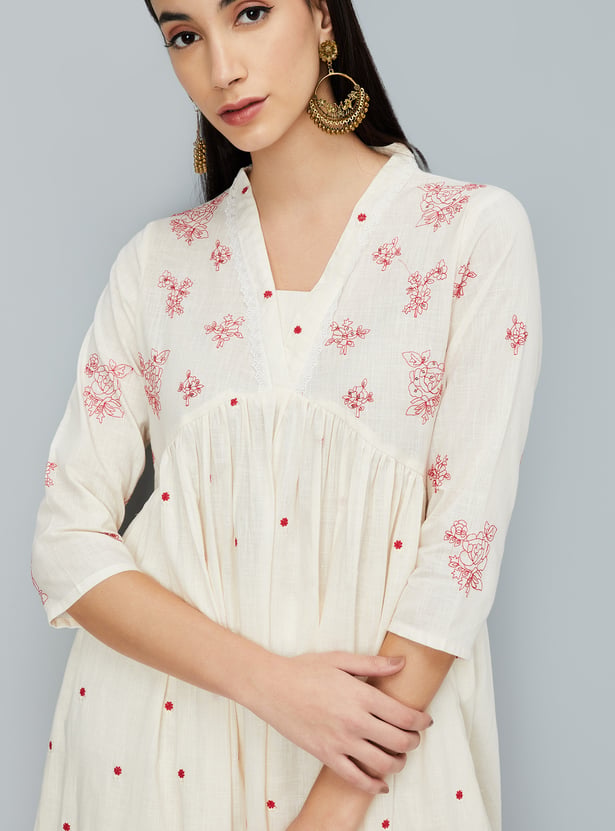 Women Embroidered Empire Yoke Kurta