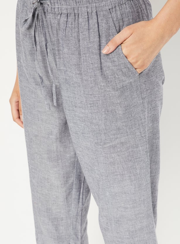 Women Solid Straight Pants