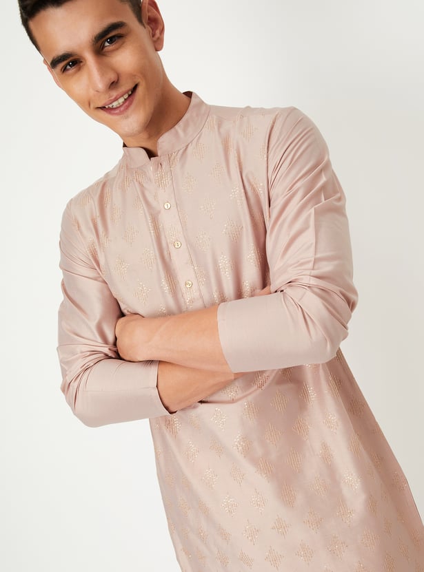 Men Embroidered Straight Kurta