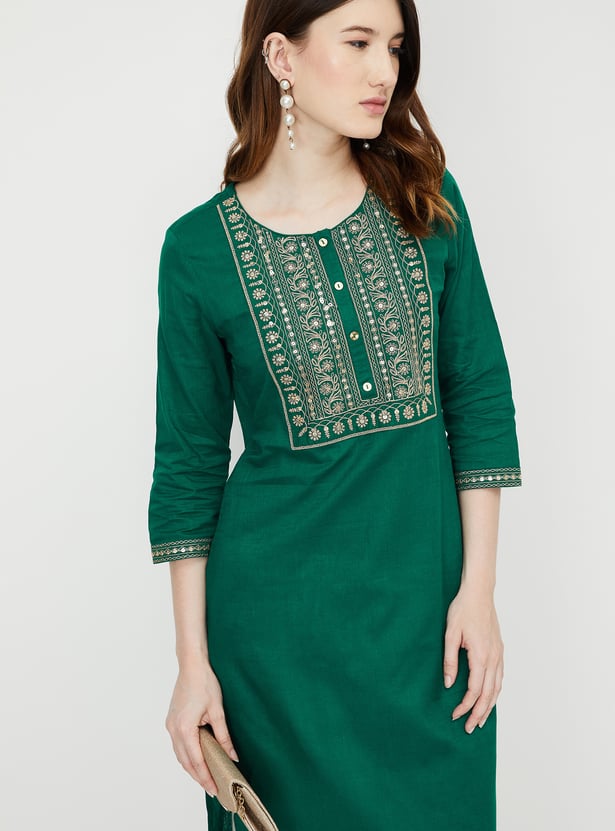 Women Embroidered Straight Kurta