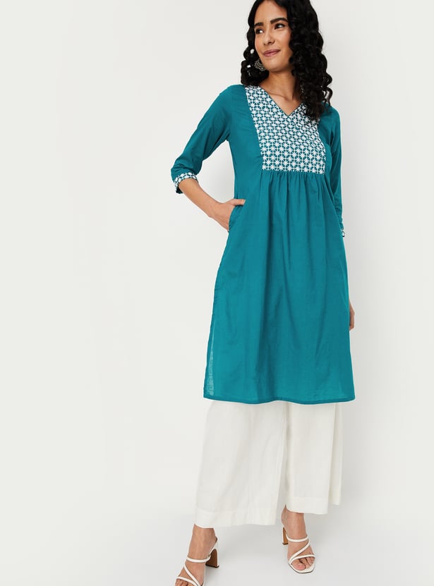 Women Embroidered Straight Kurta