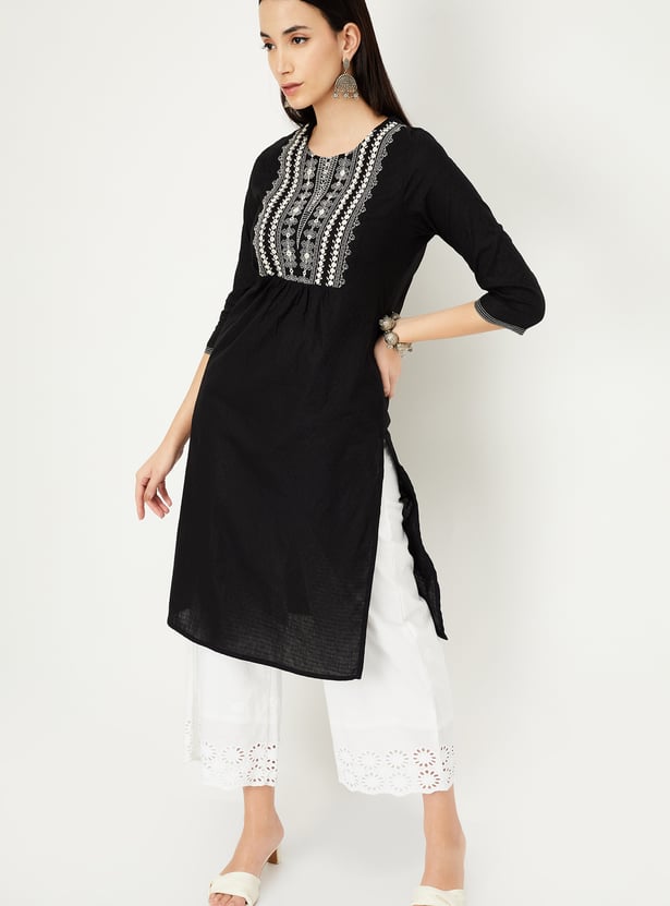 Women Embroidered Yoke Straight Kurta