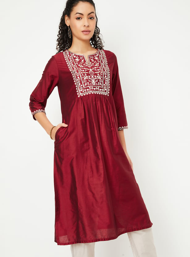 Women Embroidered Yoke Straight Kurta