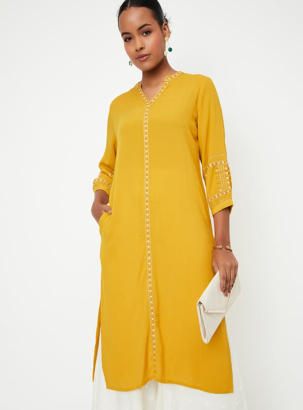 Women Embroidered Straight Kurta