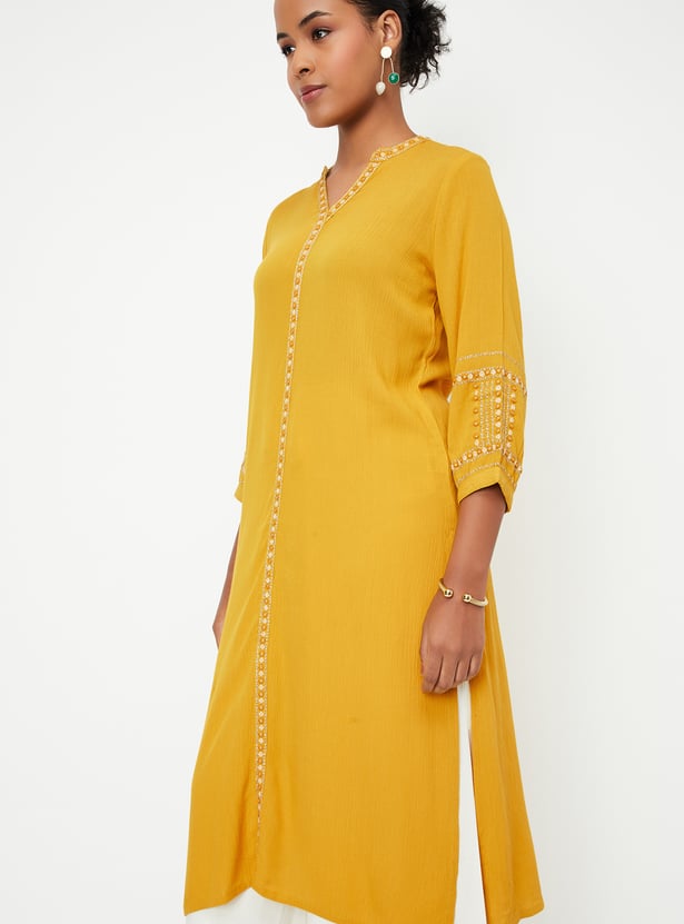 Women Embroidered Straight Kurta