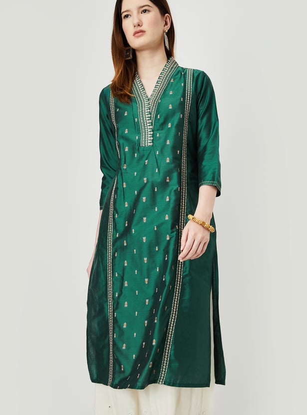 Women Embroidered Straight Kurta