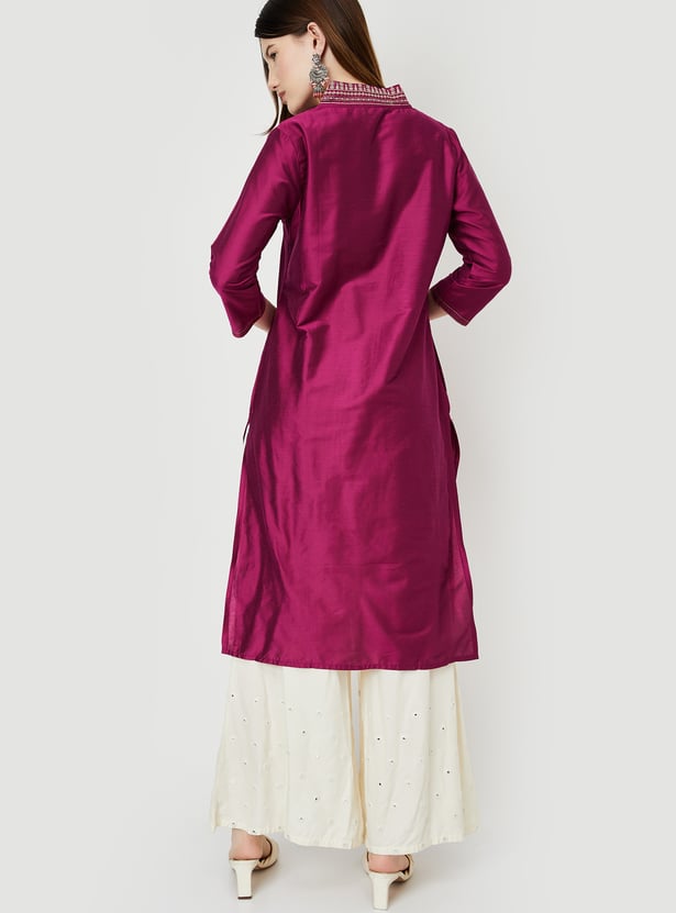 Women Embroidered Straight Kurta