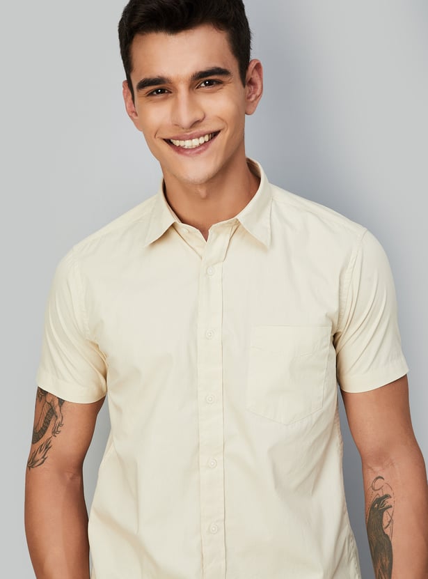 Men Slim Fit Solid Casual Shirt