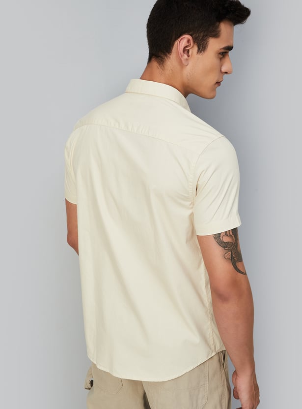 Men Slim Fit Solid Casual Shirt