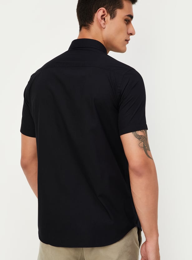 Men Slim Fit Solid Casual Shirt