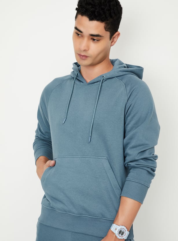 Men Solid Hooded Sweatshirt