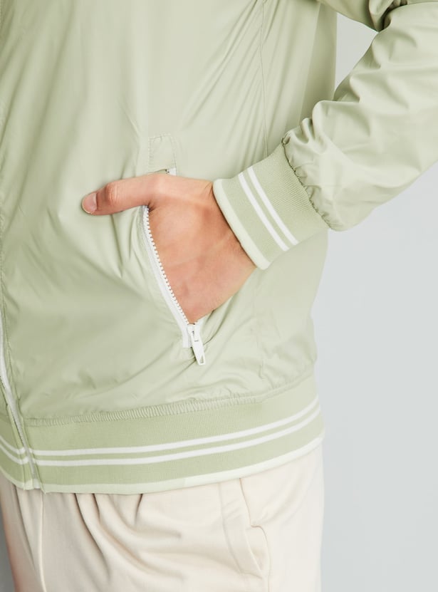 Men Striped Trim Lightweight Active Jacket