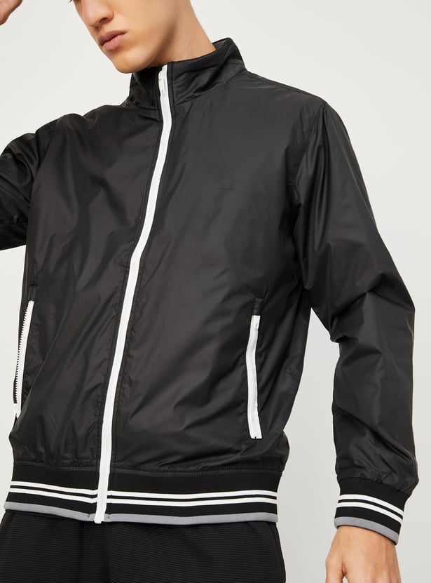 Men Striped Trim Lightweight Active Jacket