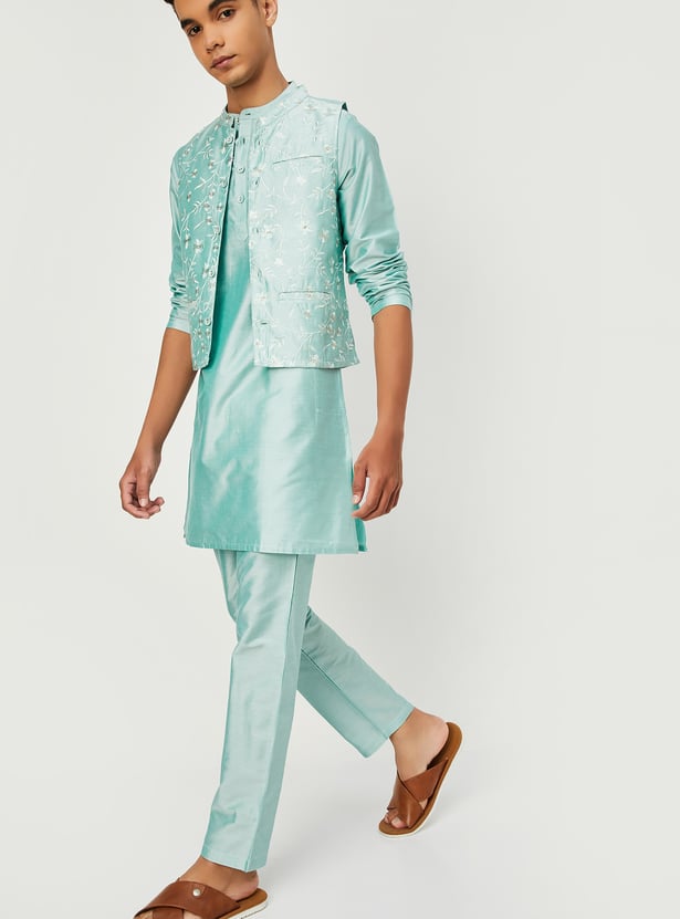 Boys Kurta Set with Embroidered Nehru Jacket