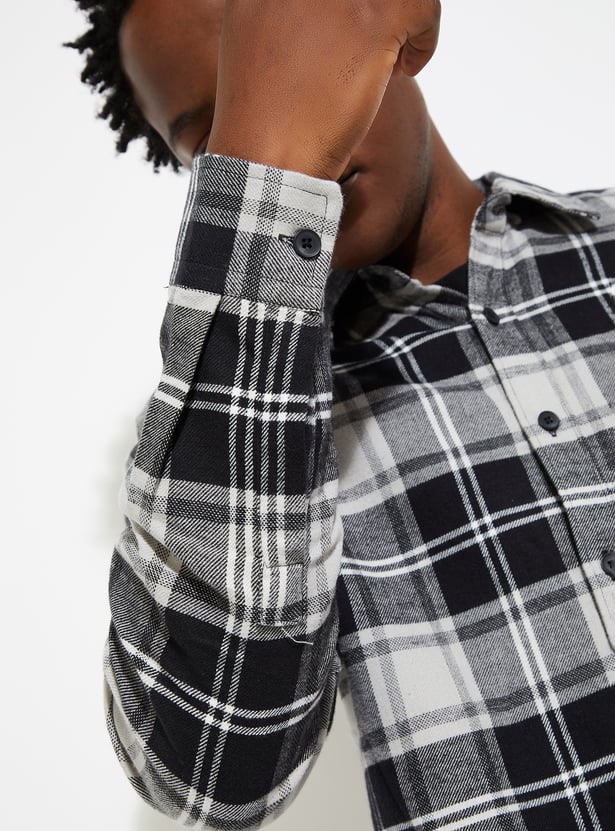 URB_N Men Tartan Checked Regular Fit Shirt