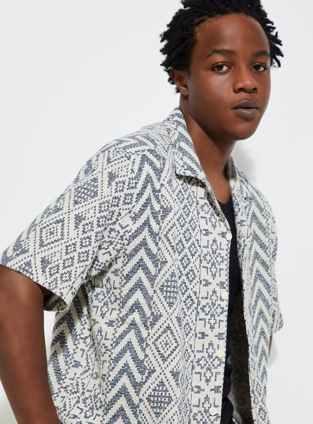 URB_N Men Relaxed Fit Jacquard Resort Shirt