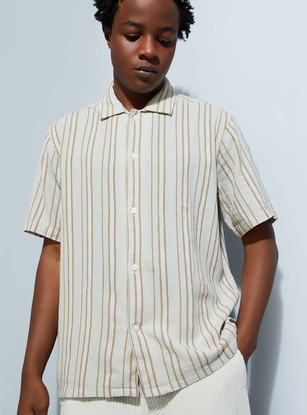 URB_N Men Relaxed Fit Striped Casual Shirt