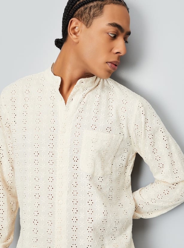 Men Schiffili Embroidered Kurta
