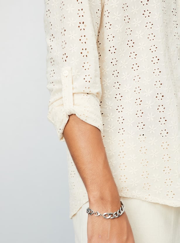 Men Schiffili Embroidered Kurta