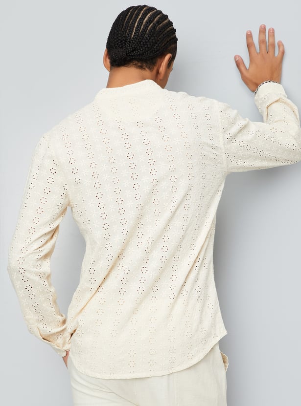 Men Schiffili Embroidered Kurta