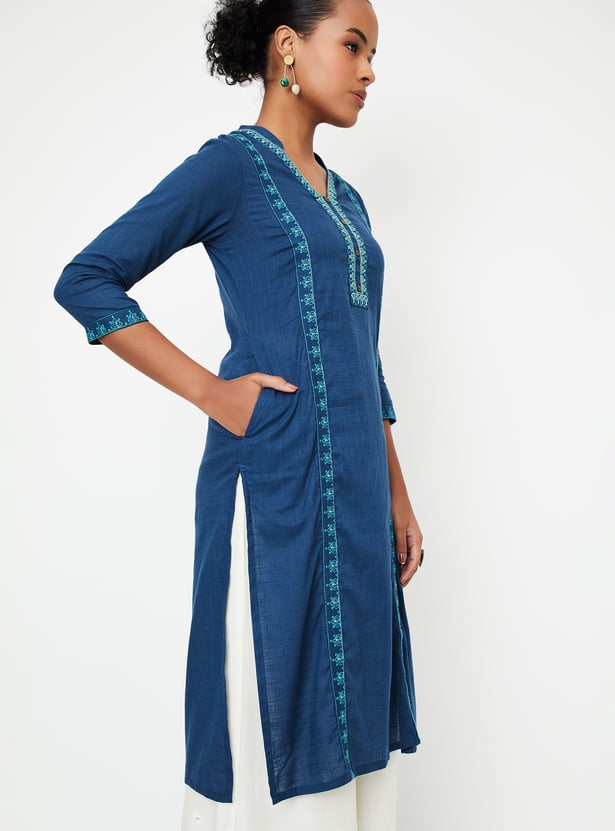 Women Embroidered Straight Kurta