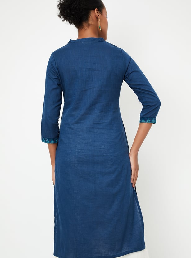 Women Embroidered Straight Kurta