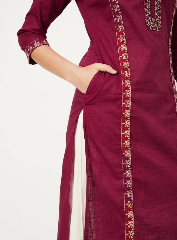 Women Embroidered Straight Kurta