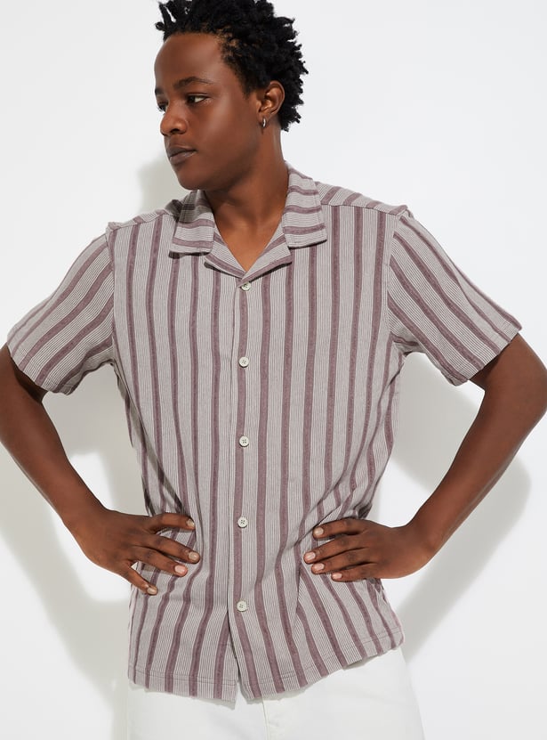 URB_N Men Regular Fit Striped Resort Shirt