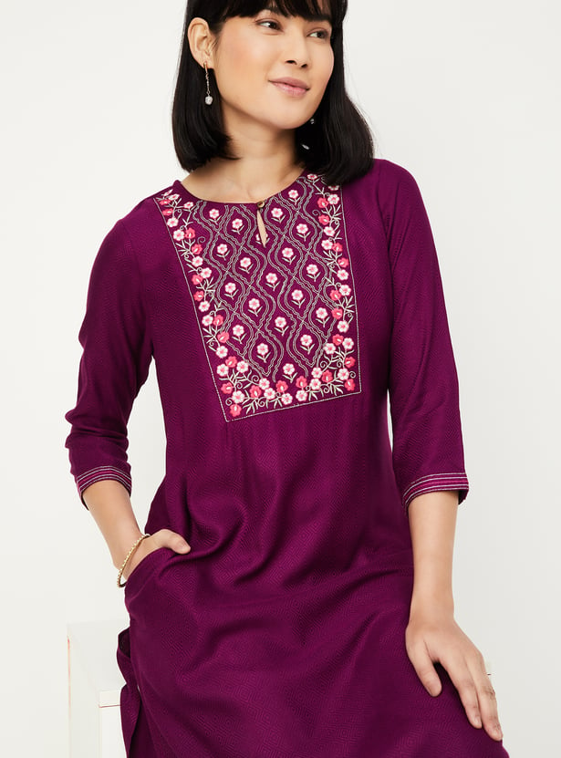 Women Embroidered Yoke Straight Kurta