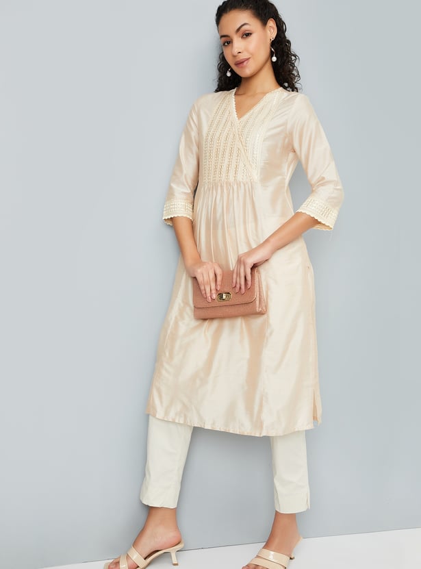 Women Embroidered Yoke Straight Kurta