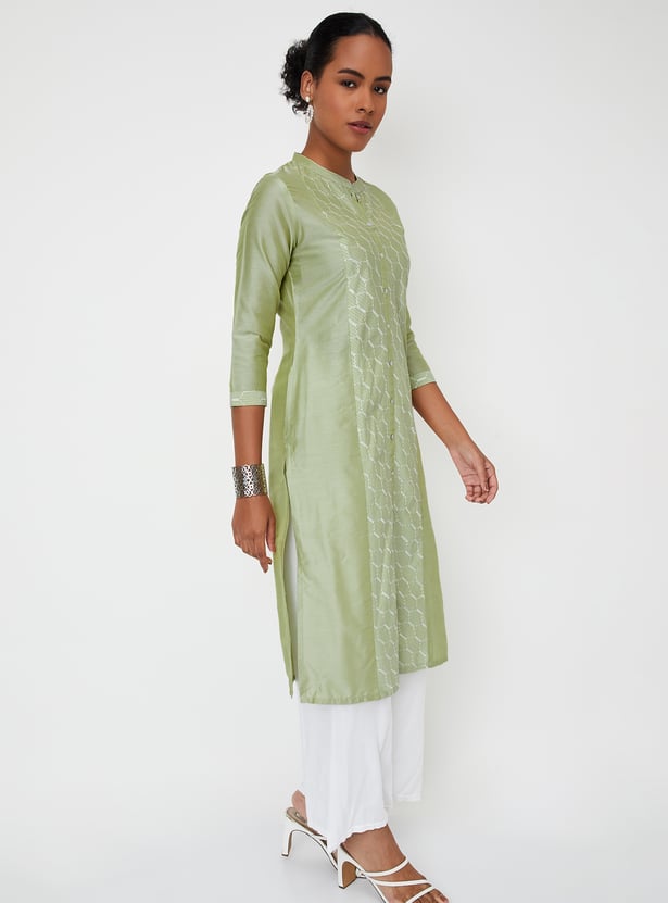 Women Embroidered Straight Kurta