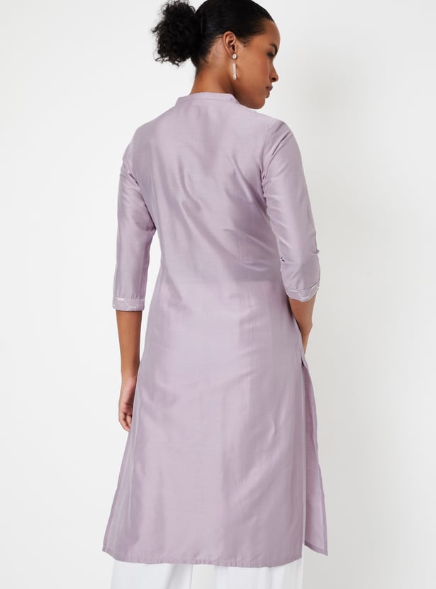 Women Embroidered Straight Kurta