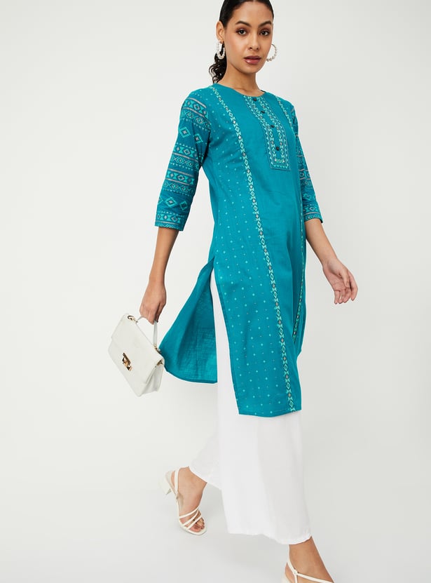 Women Embroidered Straight Kurta