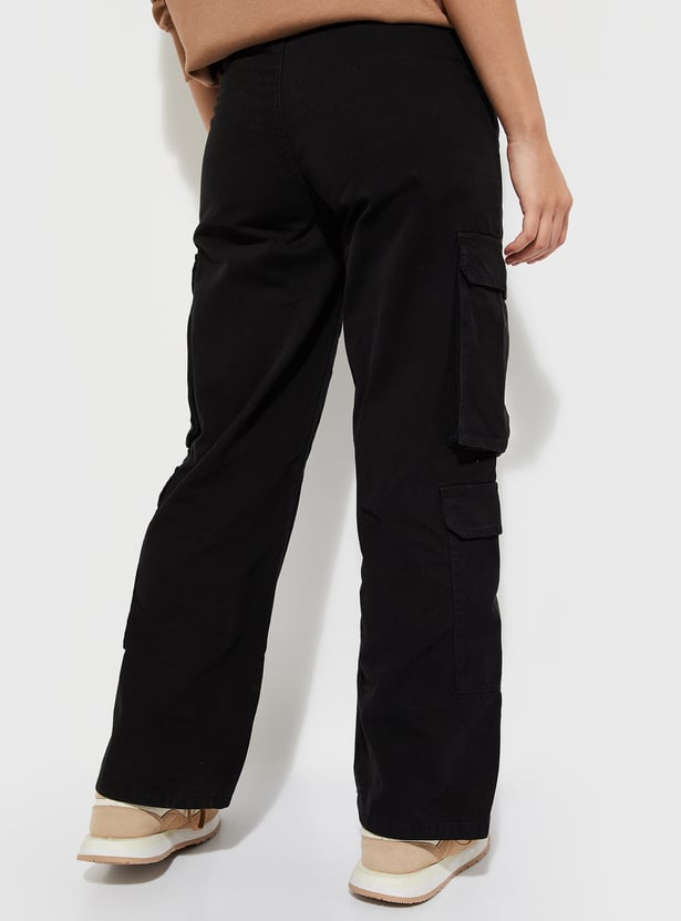 URB_N Women Relaxed Fit Solid Cargo Trousers