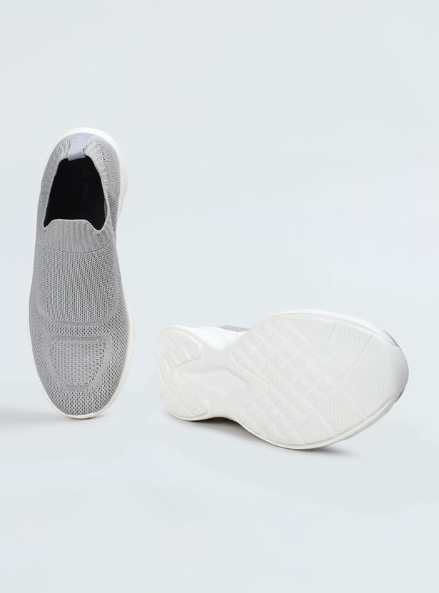 Men Mesh Panelled Slip-On Shoes